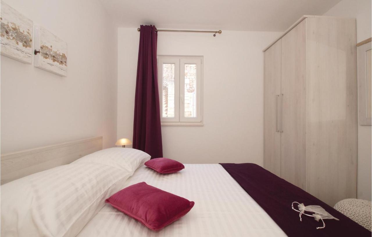 2 Bedroom Cozy Home In Dingac-Potocine Potomje 外观 照片